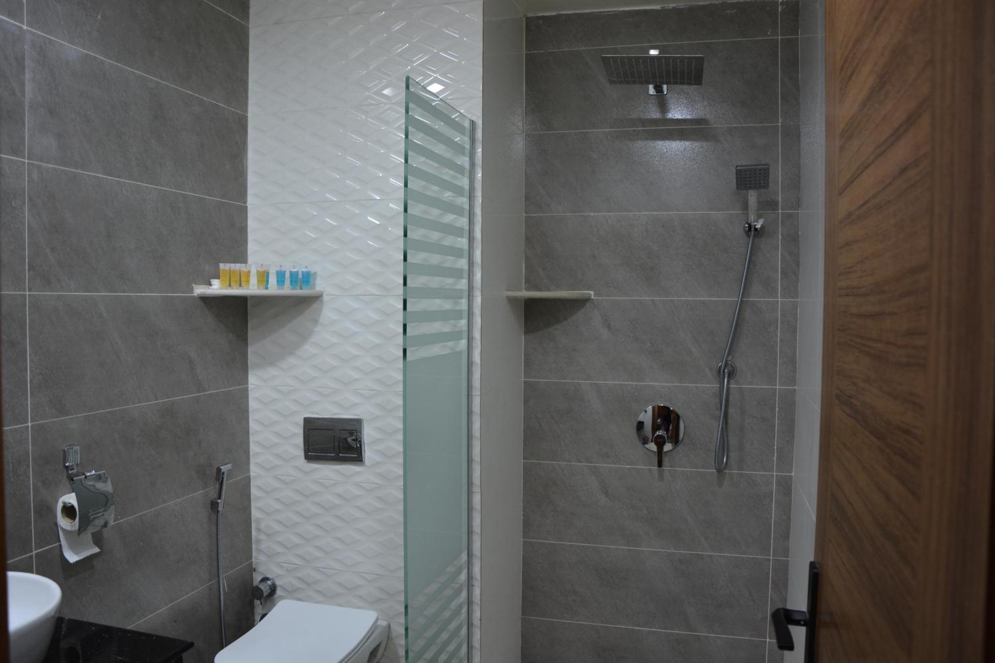 Myflower 3 Hotel - Myflower Hotels Chain - Erbil Bagian luar foto